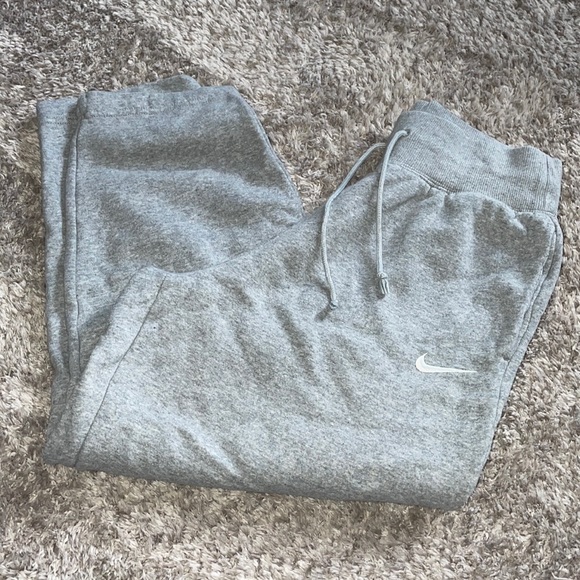 Nike Pants - nike sweatpants